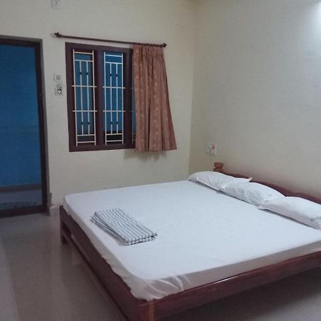 Sakthi Guest House & Residency, By Saraswathi Groups, Thirunallar, Karaikal Pillaittiruvasal Luaran gambar